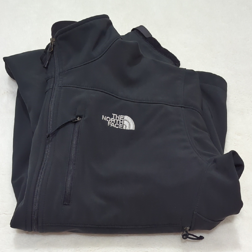 The North Face Men's Black Performance Jacket